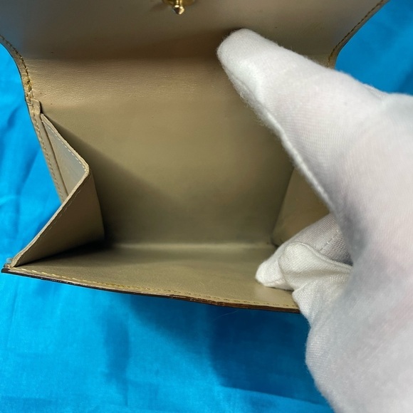 Louis Vuitton Carte de Visite Amber Red Vernis Trifold Women's Wallet EUC - Picture 8 of 13